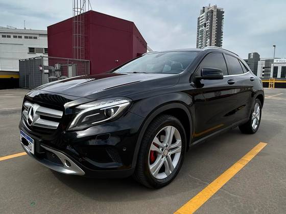 MERCEDES-BENZ GLA 200 1.6 CGI ENDURO 16V TURBO FLEX 4P AUTOMÁTICO MERCEDES-BENZ GLA 200 1.6 CGI ENDURO 16V TURBO FLEX 4P AUTOMÁTICO